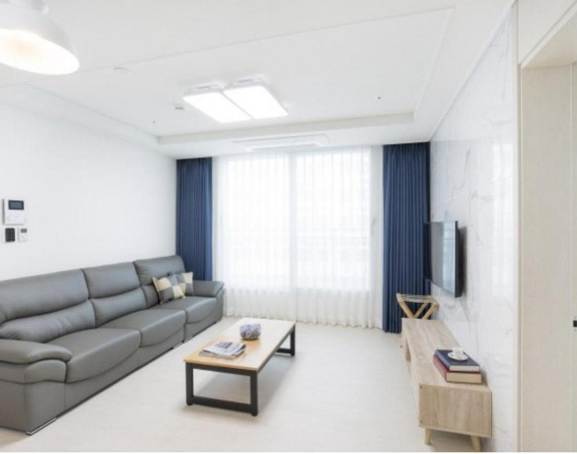 Yeosu Hotel First City Eksteriør billede