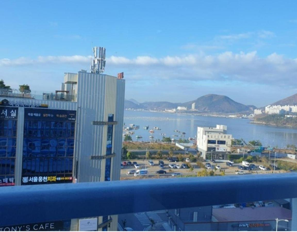 Yeosu Hotel First City Eksteriør billede