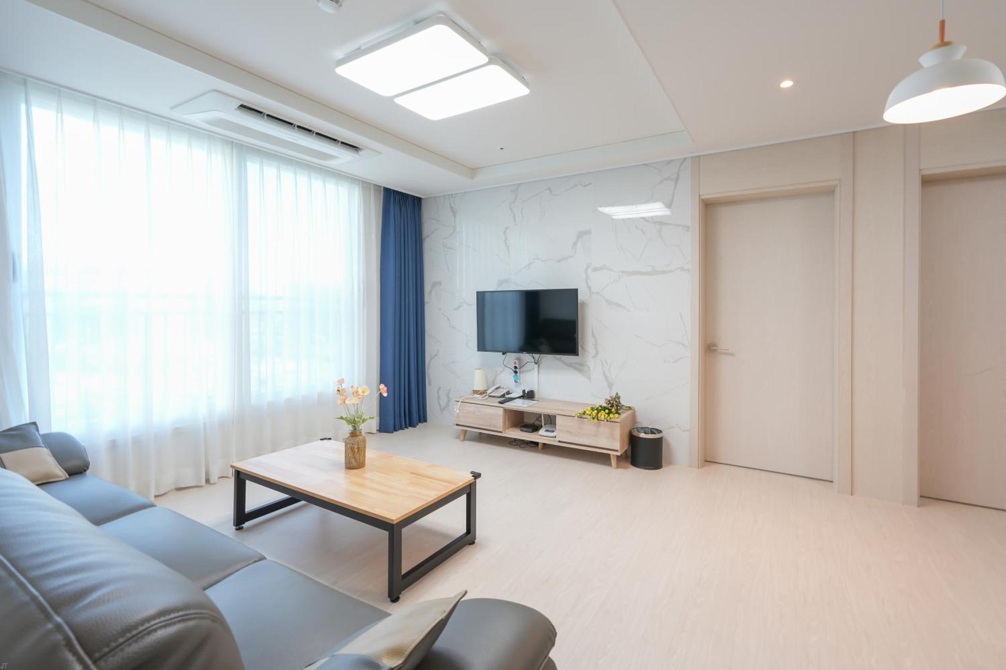 Yeosu Hotel First City Eksteriør billede